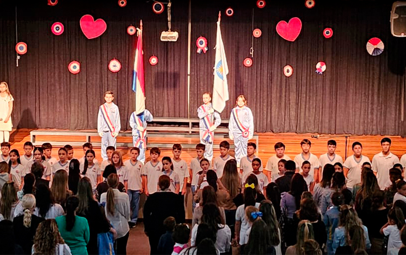 Celebración de primaria. Día de la madre.